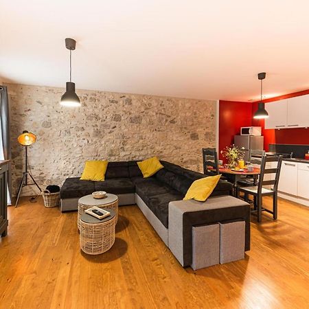 Les Gites Du Chateau - L Appartement Du Roi - Magnifique Appartement Face Au Chateau 内拉克 外观 照片
