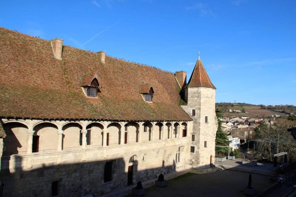 Les Gites Du Chateau - L Appartement Du Roi - Magnifique Appartement Face Au Chateau 内拉克 外观 照片
