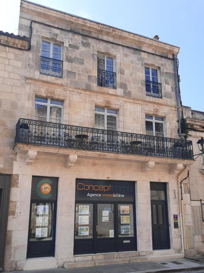 Les Gites Du Chateau - L Appartement Du Roi - Magnifique Appartement Face Au Chateau 内拉克 外观 照片